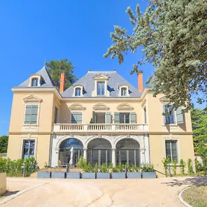  Appartement Chateau - 2 - Terrasse & Parking