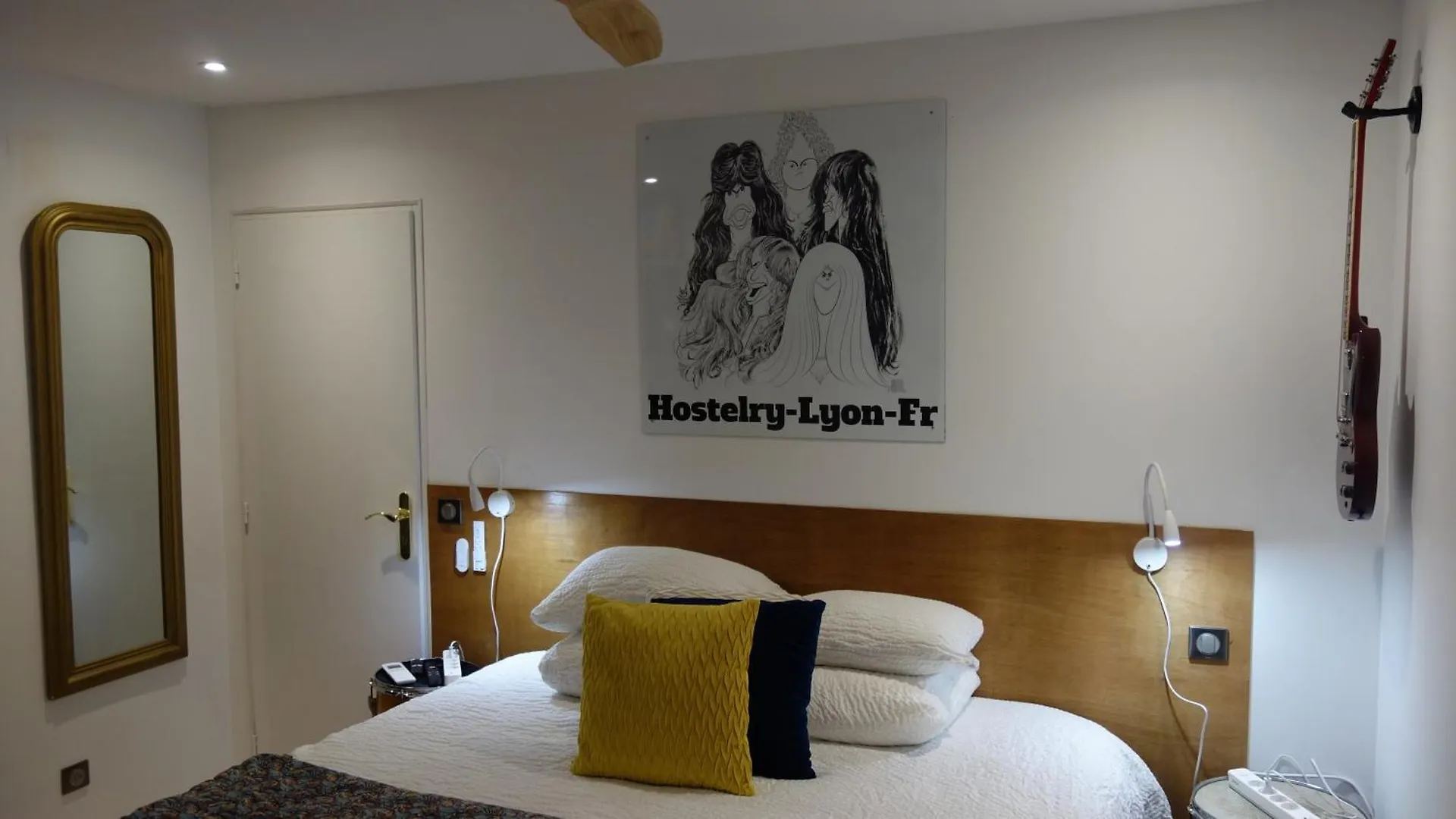 Couette-café Hostelry Music Repetition Écully France